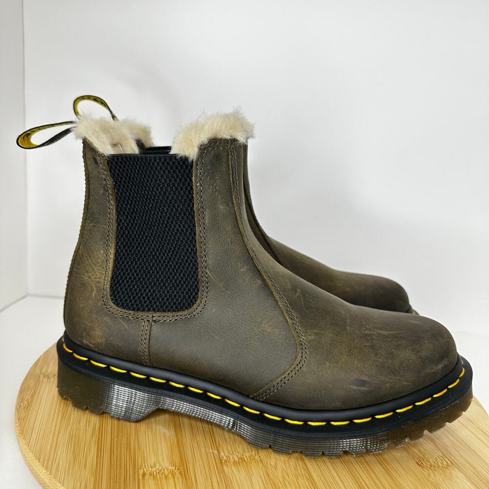 Dr. Martens 2976 Leonore Faux Fur Lined Leather Chelsea Boots Slip On Size 8